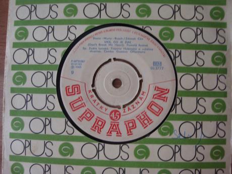 Predám platne od slovenských a českých interprétov, 