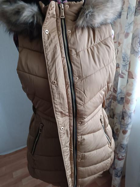 Zateplená vesta, primark,s
