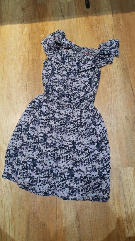 Dievčenské saty-top, 152