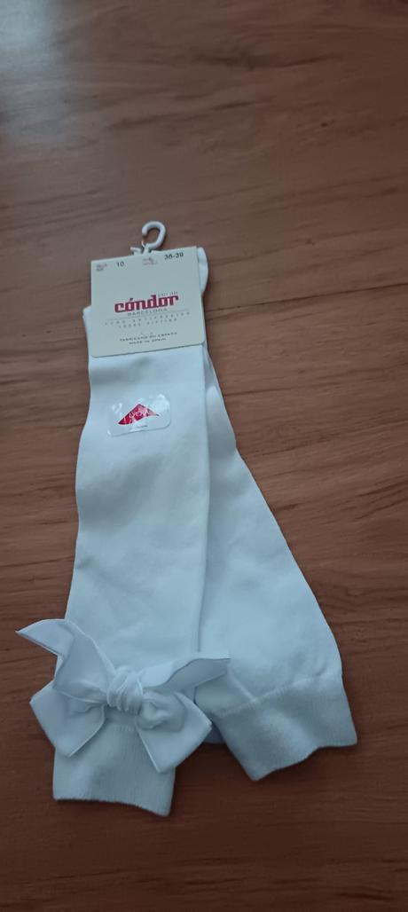 Kvalitné biele podkolienky s mašľou,