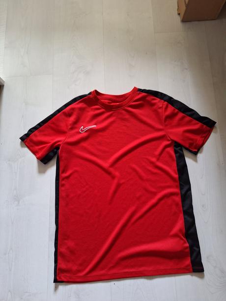 Športové tričko, nike,164