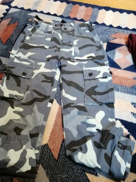 Maskacovu nohavice, bershka,34