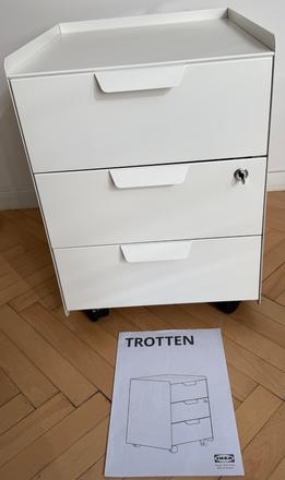Trotten skrinka s 3 zásuvkami/kolie.biela za 60, 
