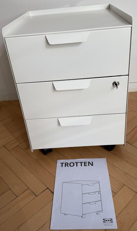 Trotten skrinka s 3 zásuvkami/kolie.biela za 60,