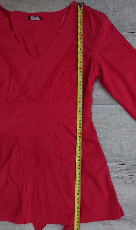 Červená vyšívaná blúzka, f&f,40