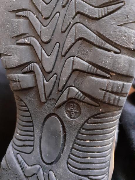 Chlapčenské čižmy, lupilu,27