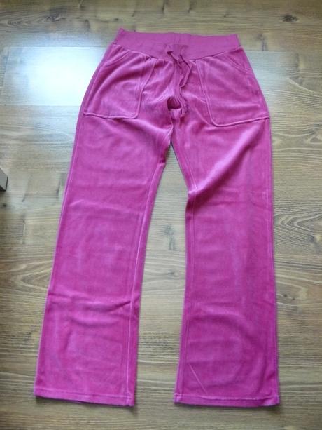 Cyklamenová súprava, l