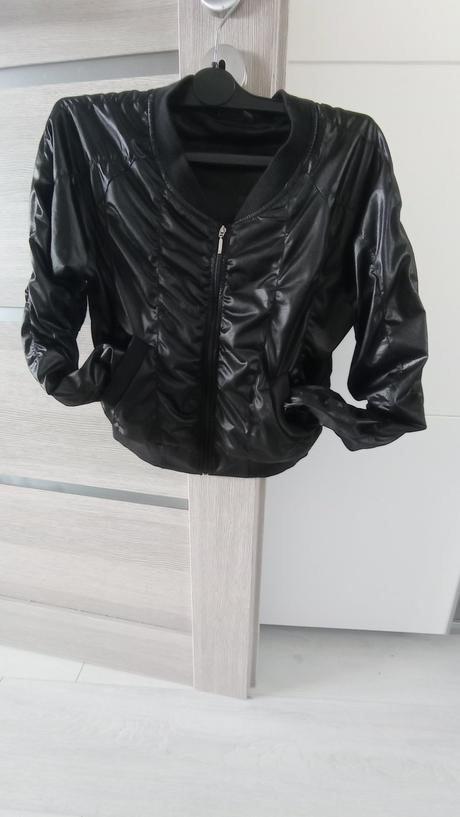 Jarná bundička, 146