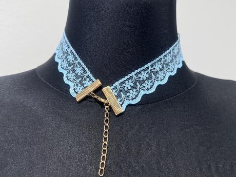 Náhrdelník choker,