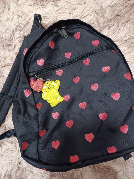 Vak ruksak so srdiečkami, h&m