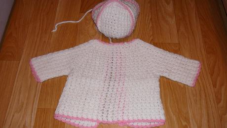 Sveter svetrík s čapičkou, 62