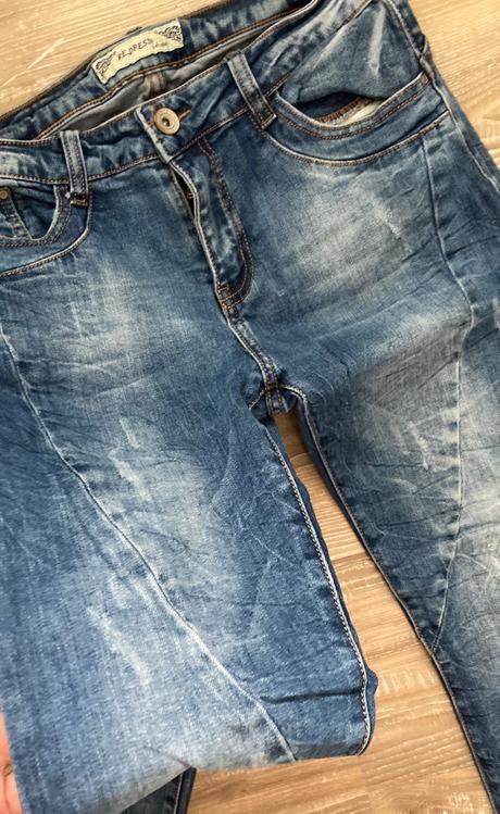 Krásne dámske rifle, l