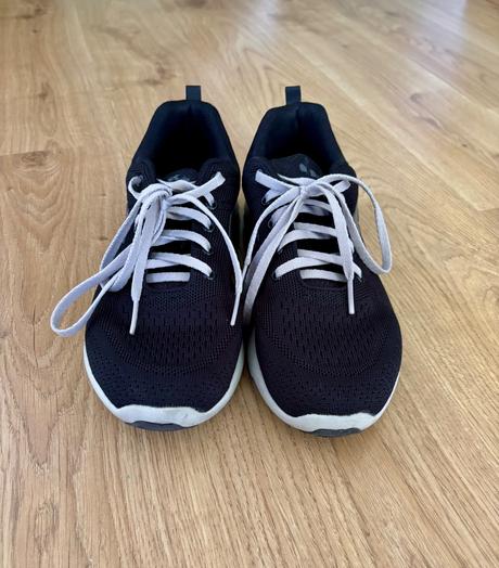 Ultralahke makke bezecke tenisky zn. diadora, 40