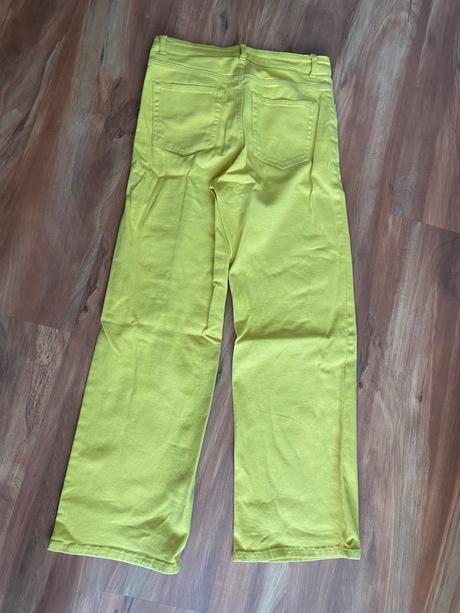 Zlte rifle siroke, h&m,40