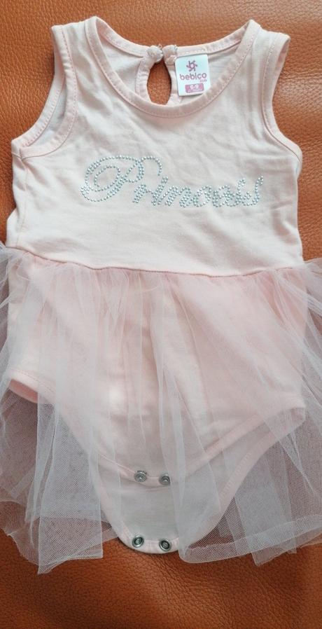 Body so sukienkou, 74