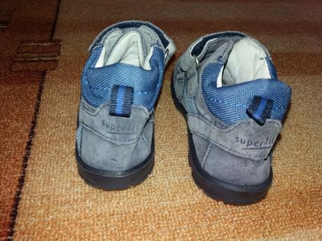 Celokožené kvalitné topánky, superfit,25