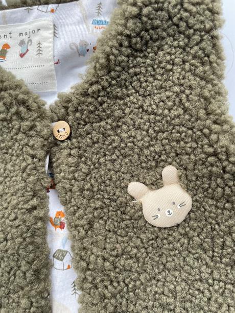 Huňatá vestička so zajkom, sergent major,80