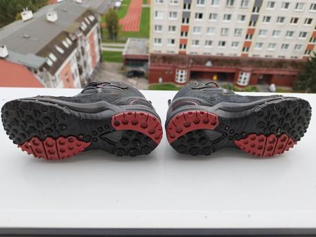 Turistické topánky, 28