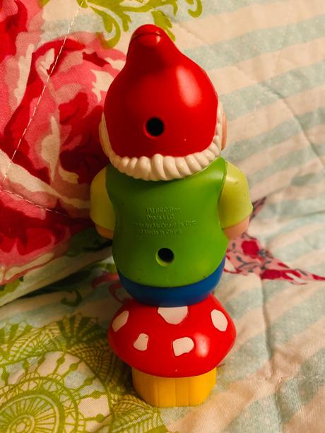 Trpaslík-hračka alebo dekorácia aj do záhrady,