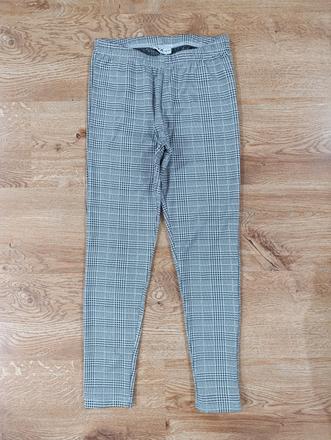 Kockované legíny, kik,146