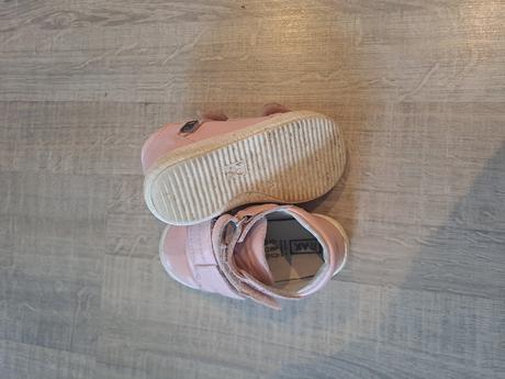 Rak topanky velkosti21,24,25,26,27,28 a papucky, rak,24