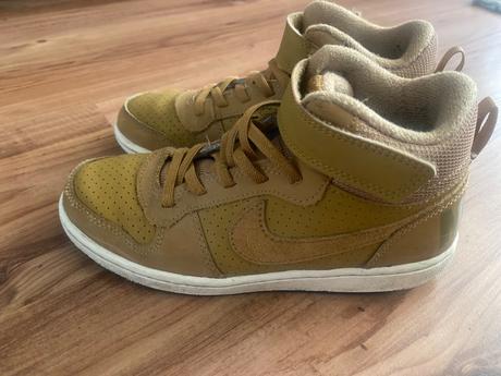 Veľmi pohodlné tenisky, nike,33