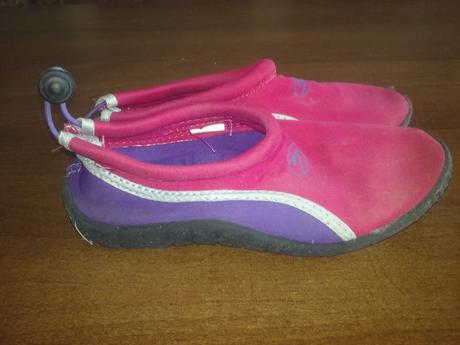 Topánky do vody, 33