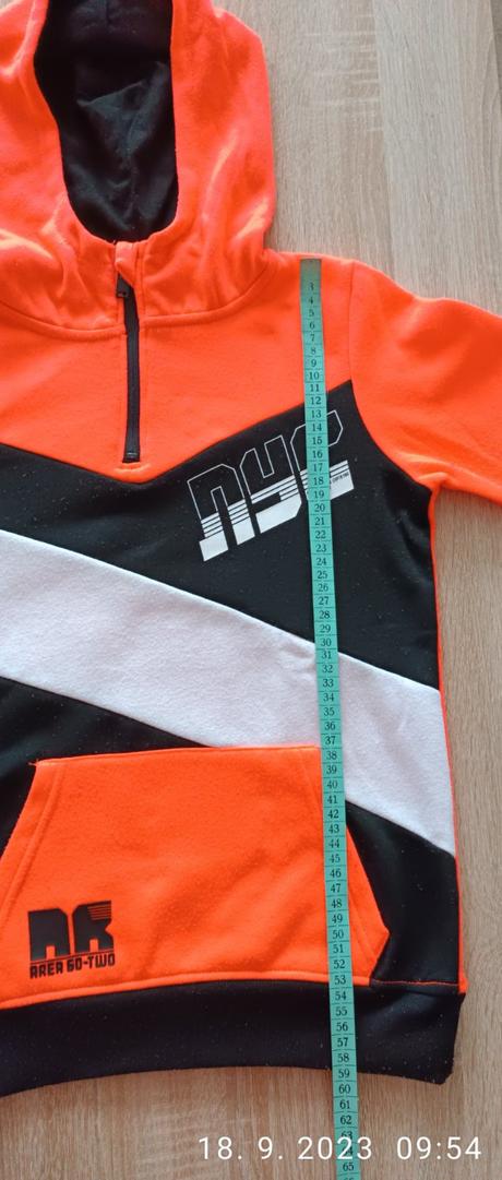 Mikina, chapter young,146