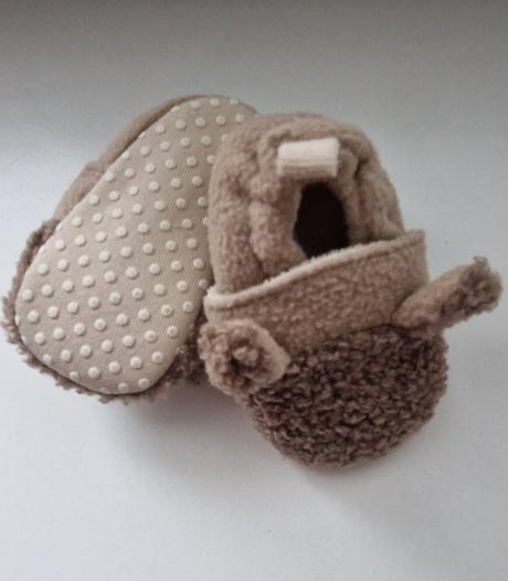 Papučky pre bábätko, <17