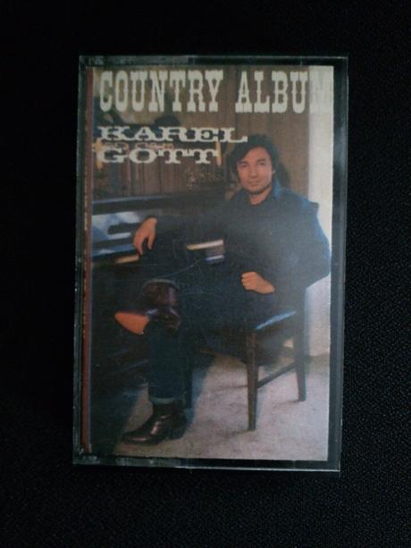 Retro mc kazeta karel gott, 