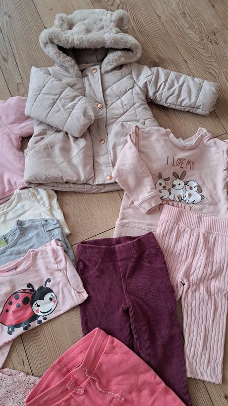 Balík oblečenia na, 68–80