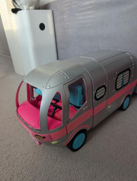 Lol karavan, auto, kufrík beauty salón,