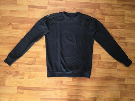 Mikina s čipkou, gate,m