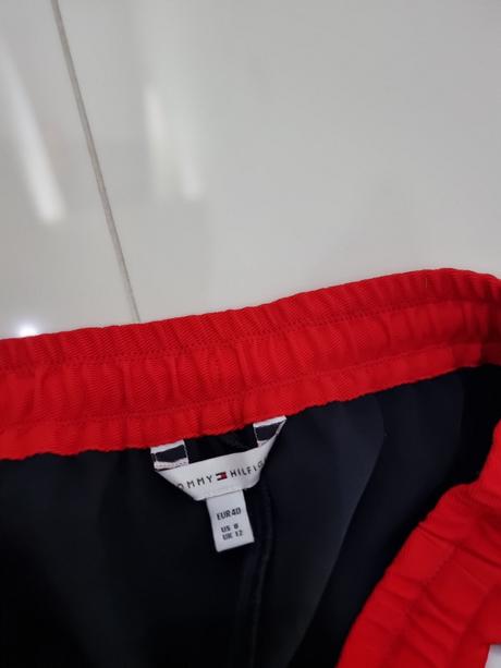 Predám nohavice hilfiger, tommy hilfiger,40