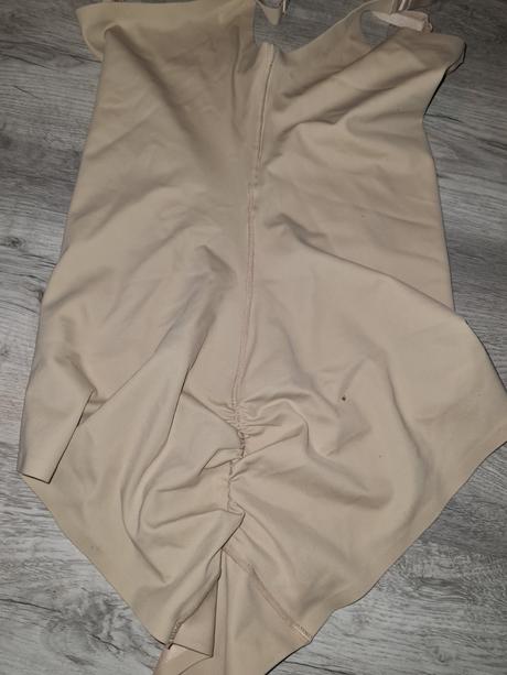 Sťahovacie prádlo, l