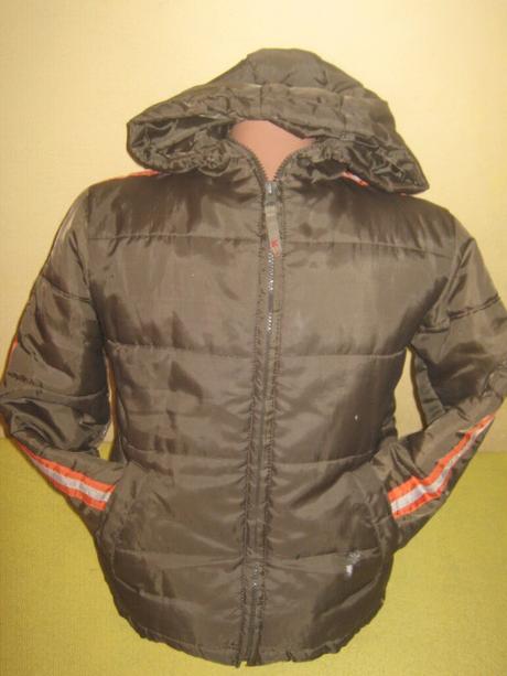 204  hnedá vetrovka , kenvelo,128