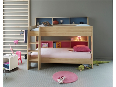 Poschodová posteľ z Adla