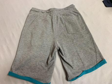 Teplákové šortky, 152