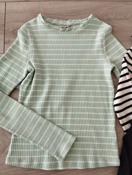 Balík tričiek, 128