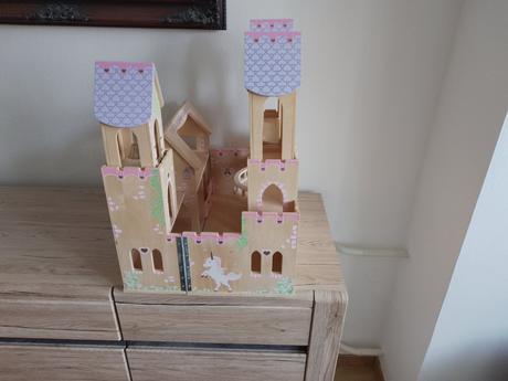 Drevený hrad + príslušenstvo,