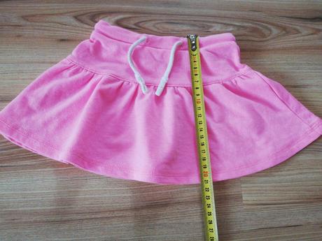 Krásna suknička, nenosená, pepco,74