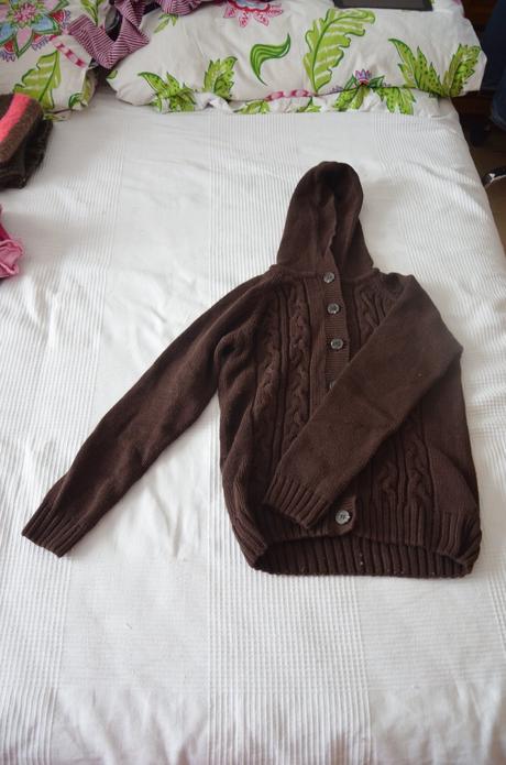 Dievčenský pletený sveter, 146