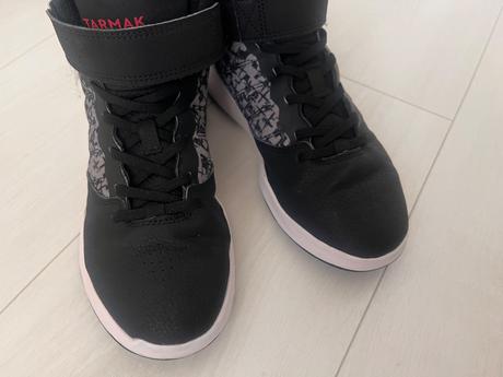 Basketbalové tenisky, 38