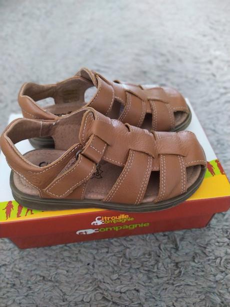 Chlapčenské sandále, 29