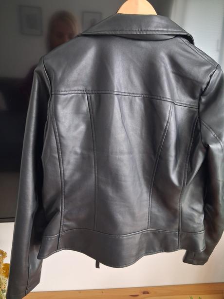 Bunda koženka, reserved,38