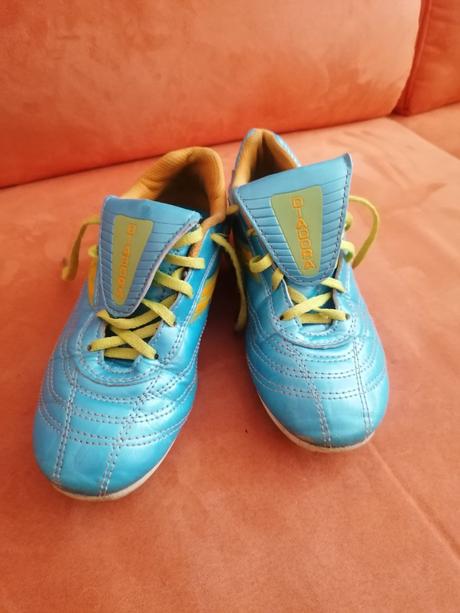 Kopačky diadora, 33