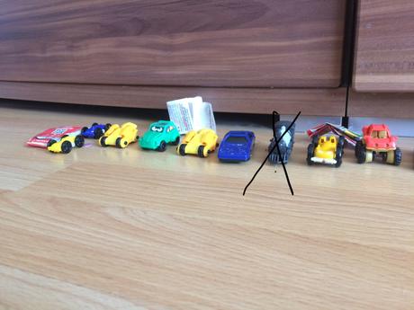 Kinder sady darujem k objednávke,