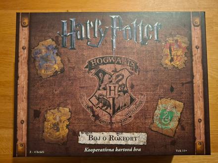 Harry potter - boj o rokfort - kartova hra,