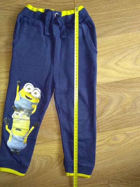 Teplaky  hrubšie 3-4 roky, rebel,98