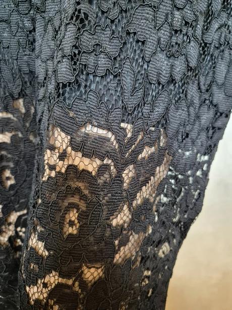 Krajkovane nohavice - pc 220 eur, guess,s